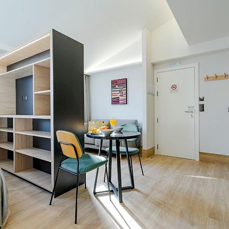 Feelathome Ventas Suites Madrid Esterno foto