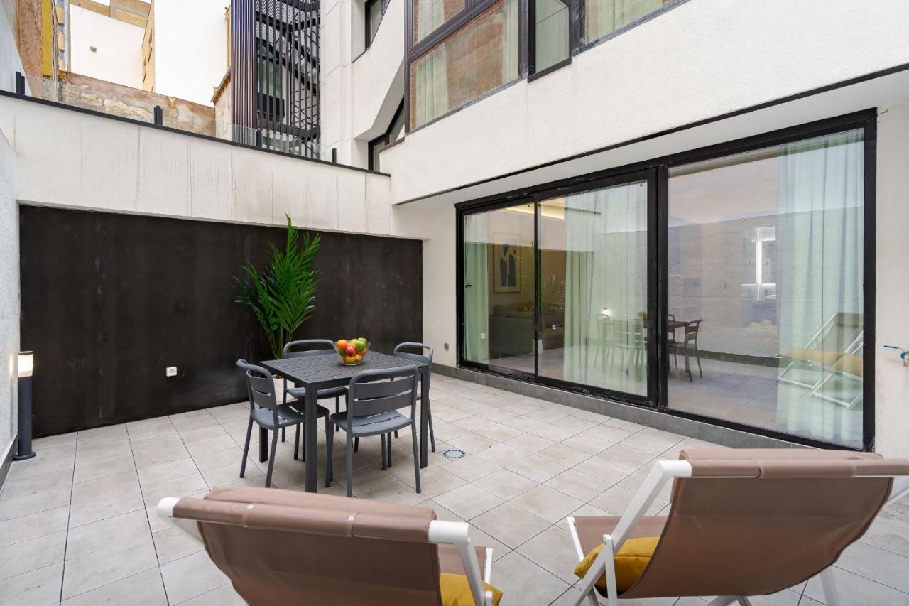 Feelathome Ventas Suites Madrid Esterno foto