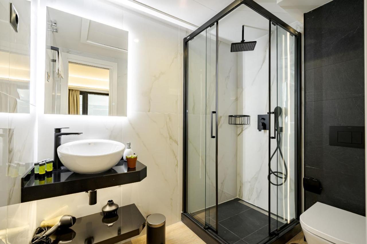 Feelathome Ventas Suites Madrid Esterno foto