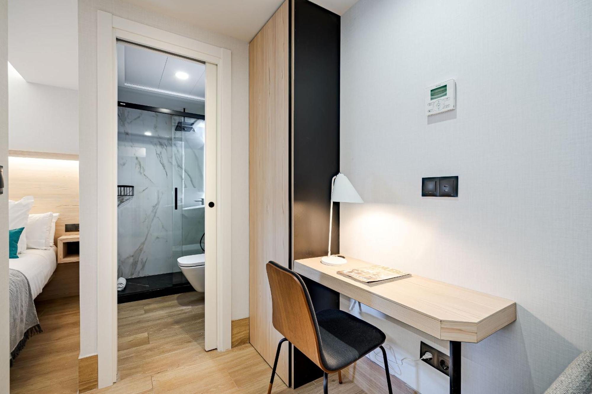 Feelathome Ventas Suites Madrid Esterno foto