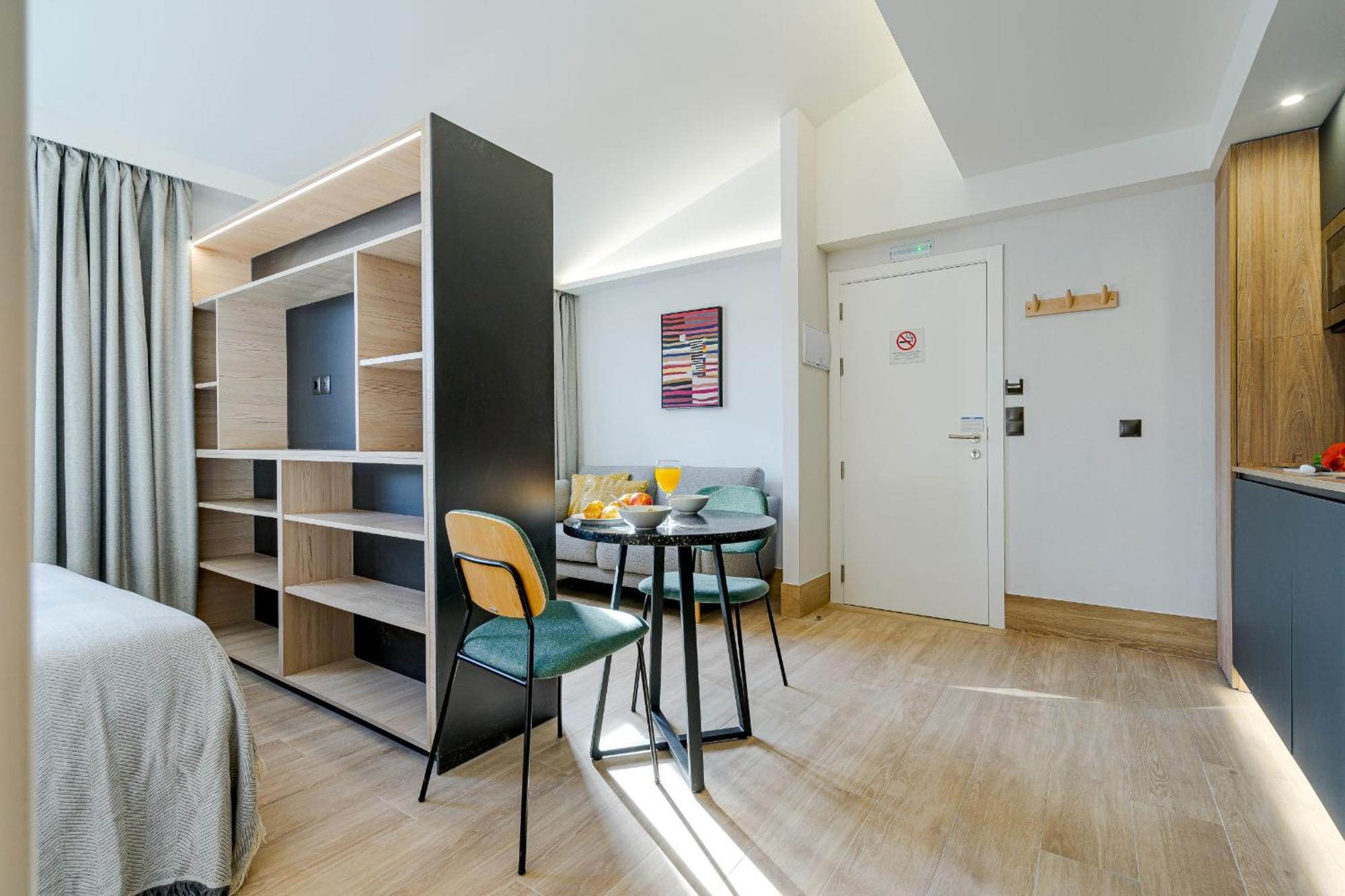 Feelathome Ventas Suites Madrid Esterno foto
