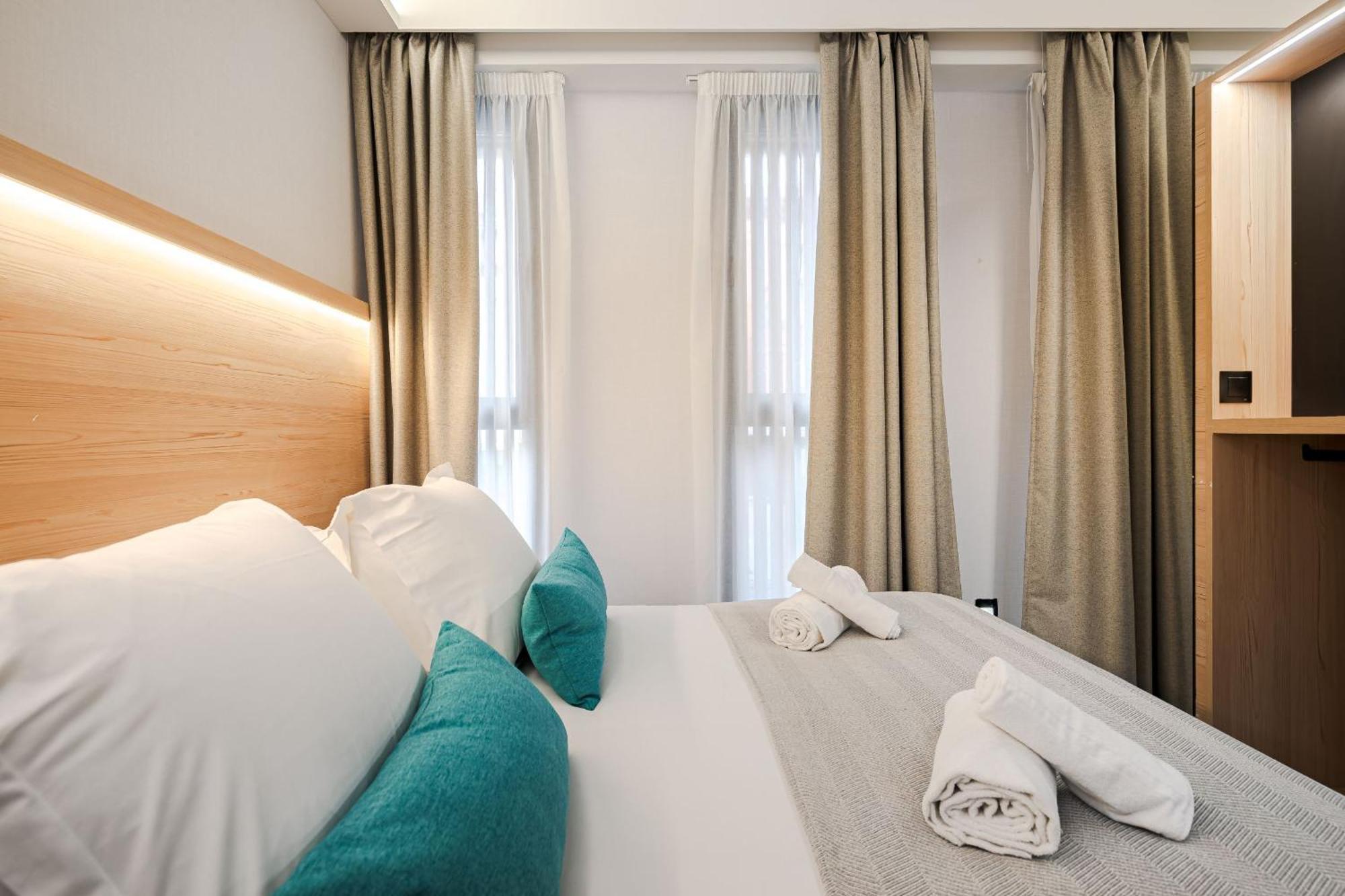 Feelathome Ventas Suites Madrid Esterno foto